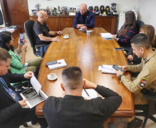Secretário recebe prefeito e primeira dama de Pitanga