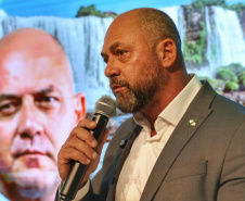 Ratinho Junior ressalta bons índices da segurança do Paraná em reunião com PMs de todo o Brasil
