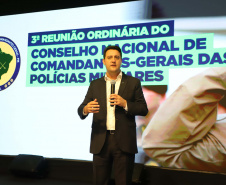 Ratinho Junior ressalta bons índices da segurança do Paraná em reunião com PMs de todo o Brasil