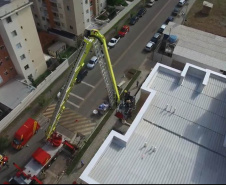 Versáteis, plataformas mecânicas evoluíram socorro prestado pelos Bombeiros