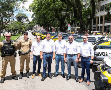 Reforço nas estradas: DER/PR entrega 36 viaturas e 5 cães ao Batalhão de Polícia Rodoviária