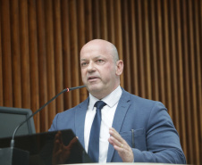 Secretário Hudson recebe homenagem na Assembleia Legislativa