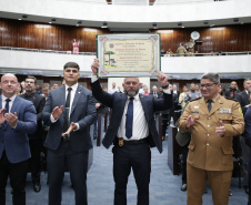 Secretário Hudson recebe homenagem na Assembleia Legislativa