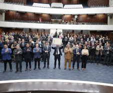 Secretário da Segurança Pública recebe homenagem na Assembleia Legislativa