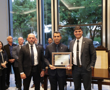 Secretário Hudson recebe homenagem na Assembleia Legislativa