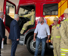 CBMPR de Campo Mourão recebe novo caminhão ABTR