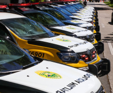 Reforço nas estradas: DER/PR entrega 36 viaturas e 5 cães ao Batalhão de Polícia Rodoviária