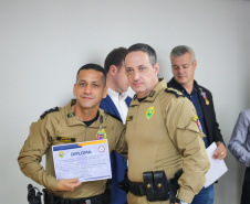 Secretário Hudson recebe medalha de honra ao mérito do Colégio da Polícia Militar de Pato Branco 