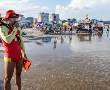  Litoral do Paraná terá mais postos de guarda-vidas ativos nesta temporada