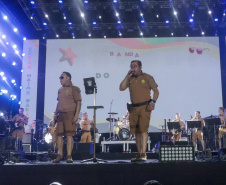 Banda da PMPR estreia no palco principal do Verão Maior e levanta o público em Matinhos