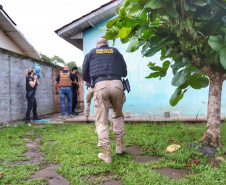 PCPR e PMPR encerram primeira fase da Operação Integrada no litoral com 450 prisões