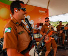 Sucesso no Verão Maior Paraná, Banda da PMPR levanta o público com hits e talento