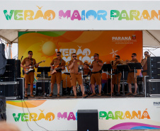Sucesso no Verão Maior Paraná, Banda da PMPR levanta o público com hits e talento