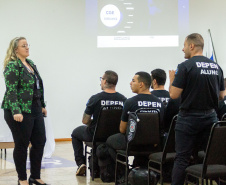 Futuros policiais penais participam de capacitação promovida pela CGE