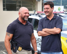 Governador anuncia concurso público com 2.600 vagas para PM e Corpo de Bombeiros