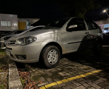 PMPR prende trio suspeito de receptação de veículo furtado em Matinhos