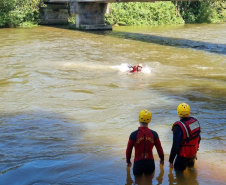 Banho de rio seguro: 10 dicas dos Bombeiros para evitar cabeça d'água e outros riscos