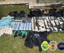 Polícias do Paraná impedem roubo de grandes proporções e apreendem arsenal em Ponta Grossa