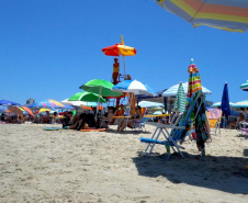 Verão Maior Paraná: bombeiros resgatam mais de 900 pessoas em 40 dias no Litoral