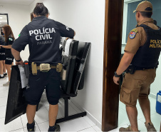 PCPR e PMPR apreendem mais de 100 TVs provenientes de estelionato em Matinhos