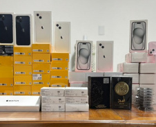 PMPR apreende mais de 100 celulares em abordagem a ônibus em Londrina