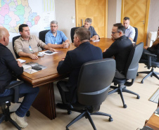 Secretário Hudson recebe prefeito de Mangueirinha