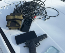 Policiais resgatam vítima de roubo que ficou amarrada e prendem suspeitos na RMC