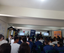 Projeto "É Sobre Isso!" inicia 2025 com ações em 40 colégios estaduais de Curitiba