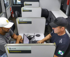 Delegacia Móvel da PCPR é ponto de referência nos eventos do Verão Maior Paraná