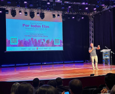 Palestra sobre o programa Mulher Segura reúne 1.200 participantes em Curitiba