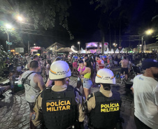Com segurança reforçada, Carnaval reúne 1,3 milhão de pessoas no Litoral do Paraná