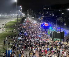 Com segurança reforçada, Carnaval reúne 1,3 milhão de pessoas no Litoral do Paraná