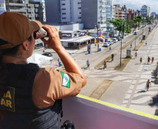 Com segurança reforçada, Carnaval reúne 1,3 milhão de pessoas no Litoral do Paraná