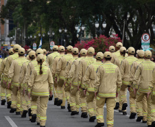  Governador sanciona lei para novos comandos dos Bombeiros em Ponta Grossa e Maringá