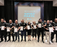 PCPR homenageia servidores com Medalhas de Serviço Policial em Curitiba