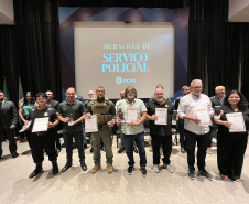 PCPR homenageia servidores com Medalhas de Serviço Policial em Curitiba