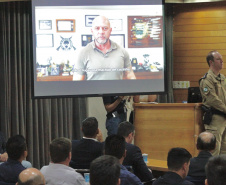 SESP reúne 800 servidores em palestra "De Homem para Homem" sobre o combate à violência contra a mulher