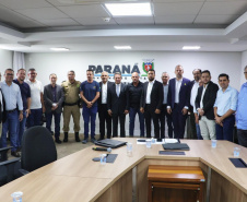 Secretário recebe o deputado Soldado Adriano José e prefeitos da AMUNPAR
