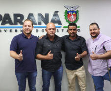 Secretário recebe o deputado Soldado Adriano José e prefeitos da AMUNPAR