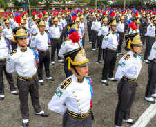PMPR  entrega Espadim Tiradentes para 106 cadetes do curso de oficiais