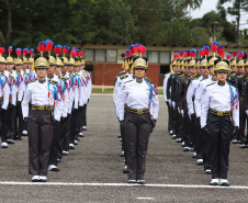 PMPR  entrega Espadim Tiradentes para 106 cadetes do curso de oficiais