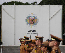 Polícia Militar do Paraná realiza solenidade alusiva a Tiradentes na Academia do Guatupê