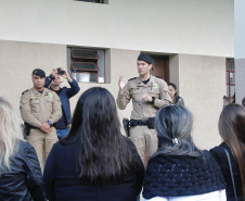 Sesp promove visita de servidores à sede da PMPR