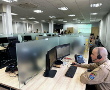Sesp promove visita de servidores à sede da PMPR