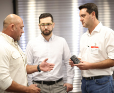Ratinho Junior anuncia novo teste com câmeras corporais com tradução simultânea na PM