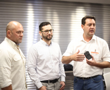 Ratinho Junior anuncia novo teste com câmeras corporais com tradução simultânea na PM