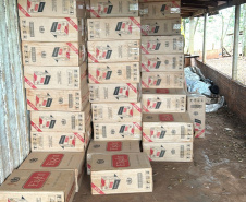 A Polícia Militar do Paraná (PMPR), por meio de uma equipe da Patrulha Rural do 32º Batalhão de Polícia Militar (BPM), apreendeu, nessa última quarta-feira (23), uma carga ilegal de cigarros na cidade de Doutor Camargo, região noroeste do estado. A operação gerou um prejuízo estimado em R$1,420 mi para os contrabandistas.
