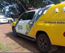 A Polícia Militar do Paraná (PMPR), por meio de uma equipe da Patrulha Rural do 32º Batalhão de Polícia Militar (BPM), apreendeu, nessa última quarta-feira (23), uma carga ilegal de cigarros na cidade de Doutor Camargo, região noroeste do estado. A operação gerou um prejuízo estimado em R$1,420 mi para os contrabandistas.