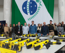 Com tecnologia de última geração, Paraná entrega 1,4 mil armas não letais para as polícias