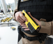Com tecnologia de última geração, Paraná entrega 1,4 mil armas não letais para as polícias
